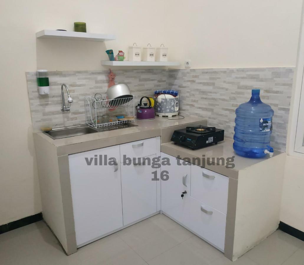 Villa Syariah Bunga Tanjung 16 Batu  Kültér fotó