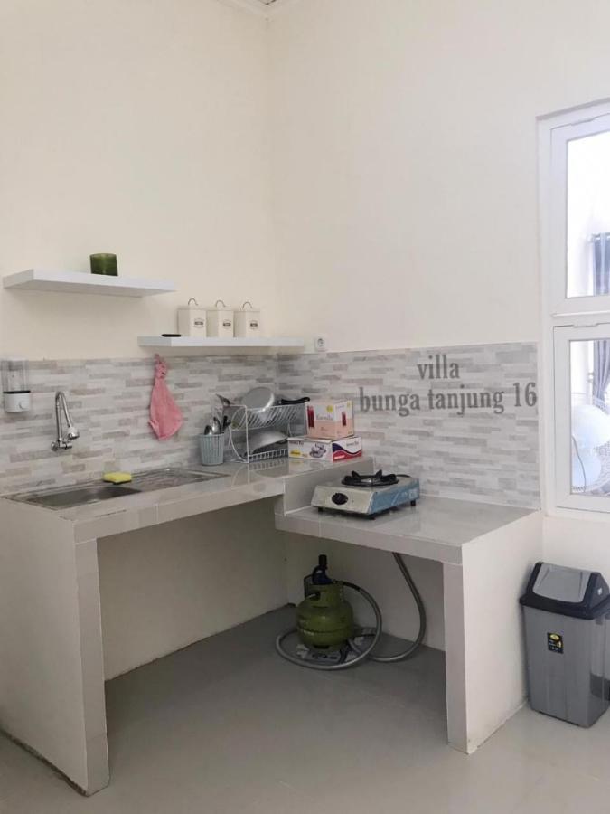 Villa Syariah Bunga Tanjung 16 Batu  Kültér fotó